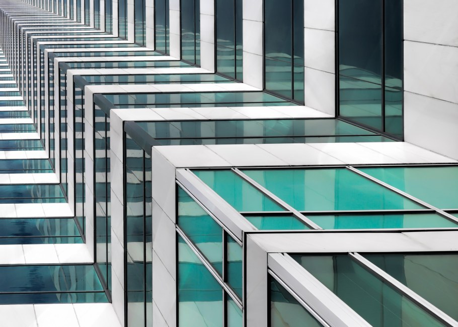 Вертикальные окна в архитектуре