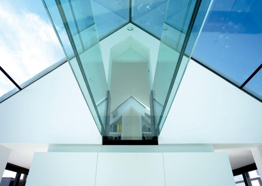 Стеклянная архитектура