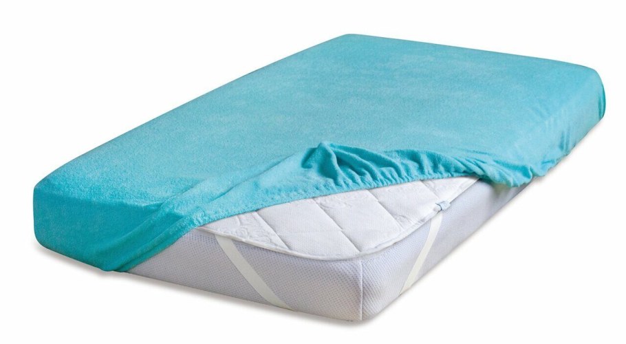 Наматрасник полиэтиленовый 210х90х20