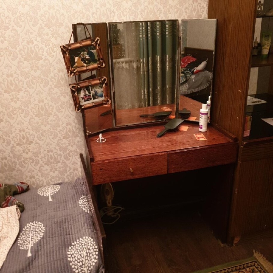 Зеркало ГДР