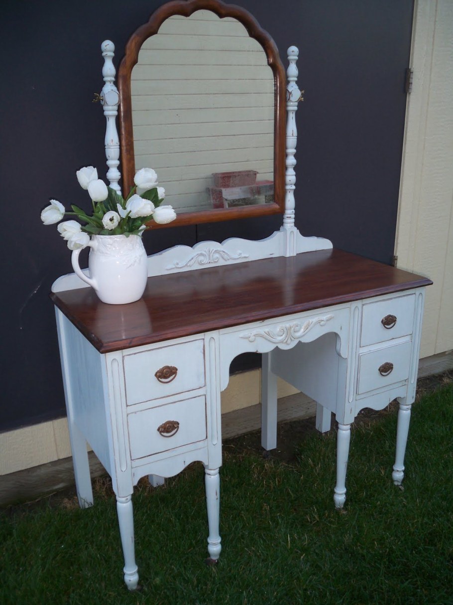 Декорирование старого трюмо