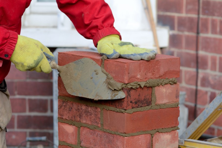 Как положить кирпичную кладку