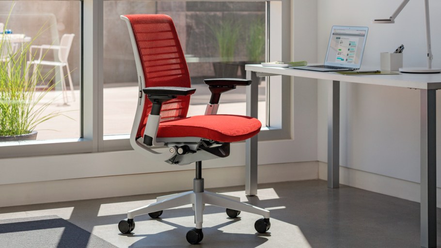 Кресло Steelcase think