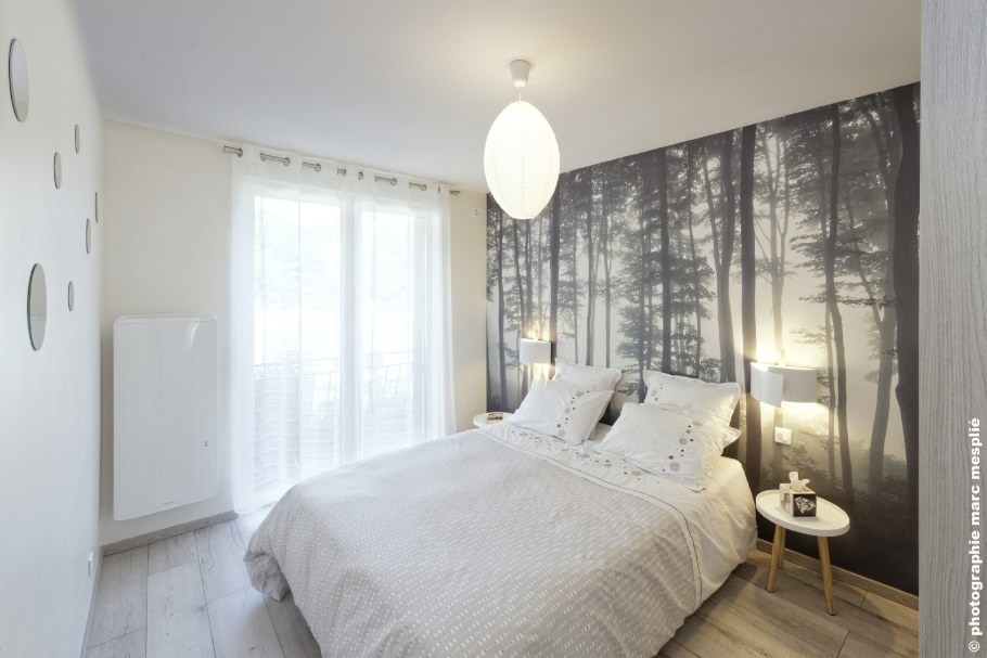 Фотообои в маленькую спальню