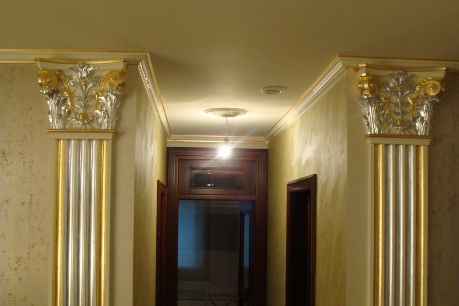 Декоративная штукатурка на колоннах