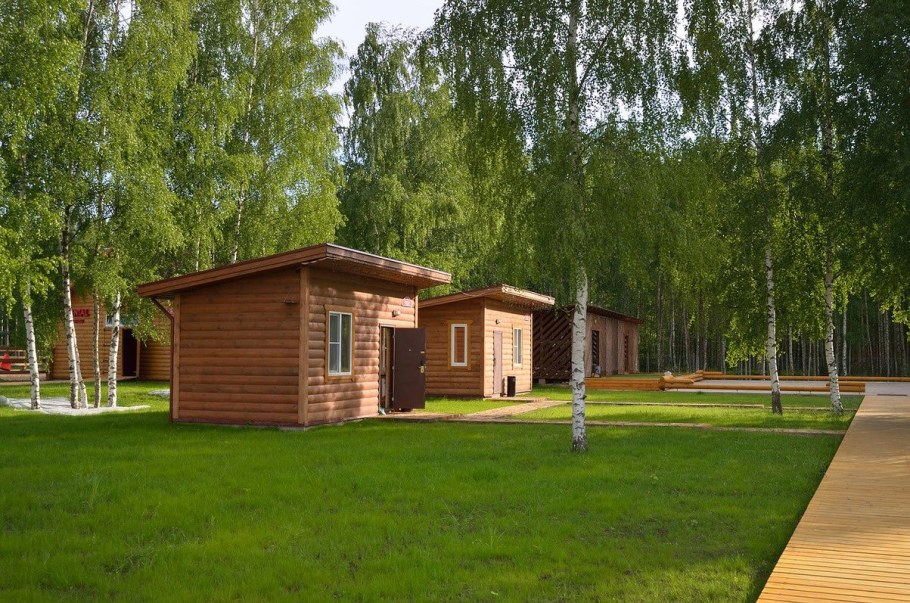 Лесное озеро база отдыха Псковская