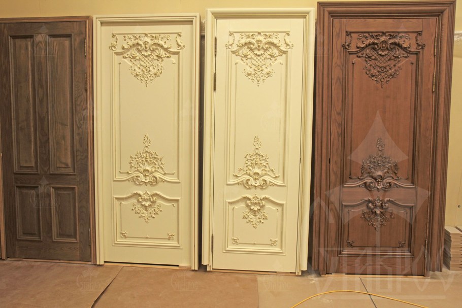 Резные двери Ставрос