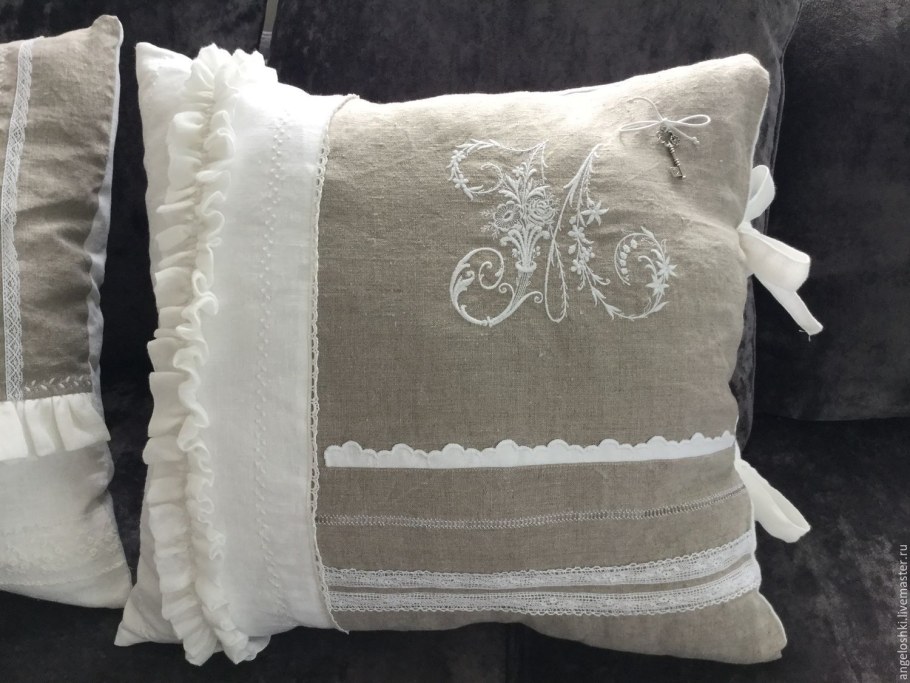 Подушки из льна в стиле Прованс