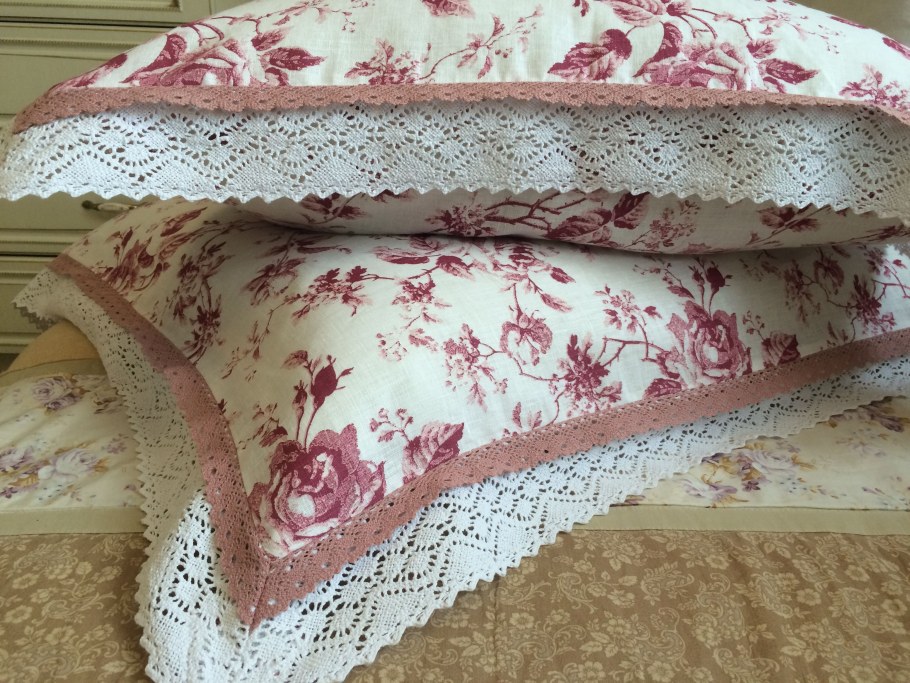 Льняные наволочки с кружевом