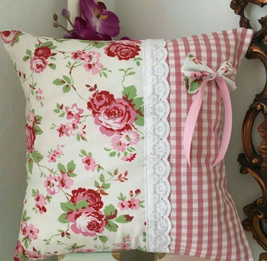 Подушки в стиле шебби Шик