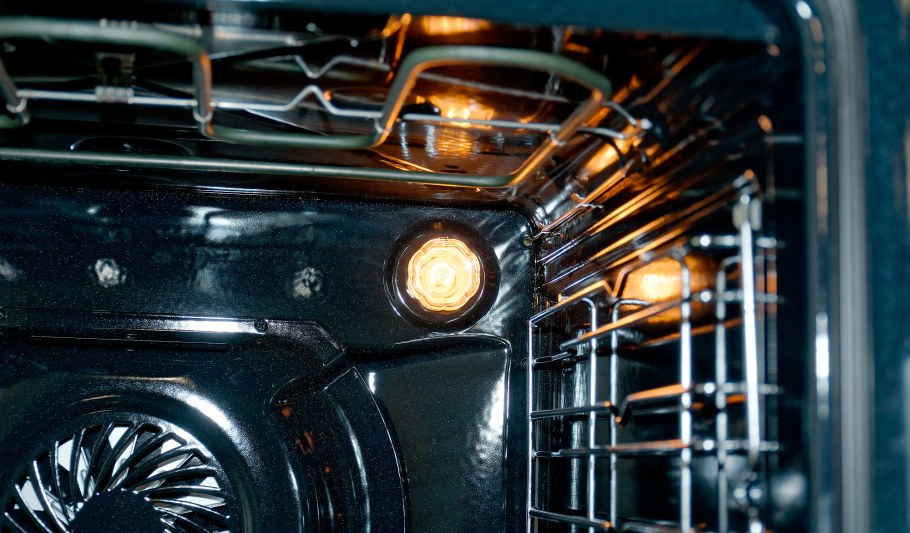 Для чего нужна резинка в духовом шкафу Канди