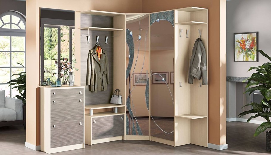 Угловая открытая прихожая