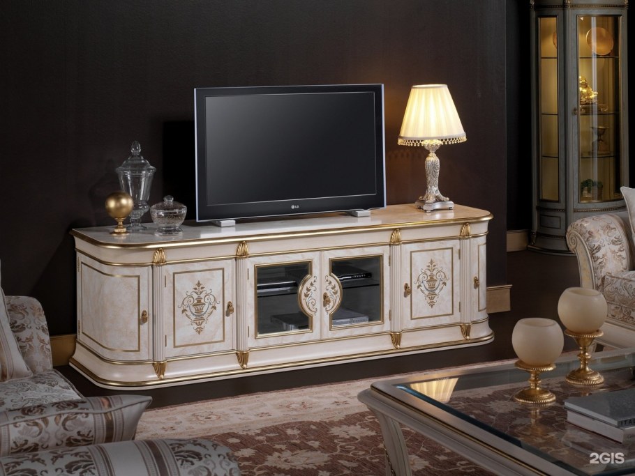 Тумба под ТВ классика улампек