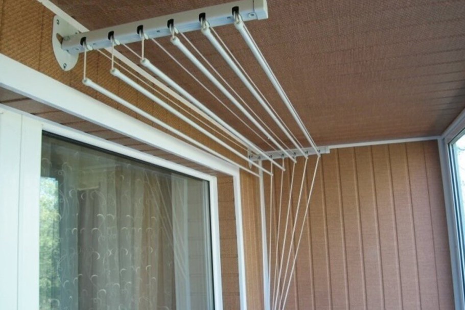 Сушилка для белья настенная на балкон Лиана 2м