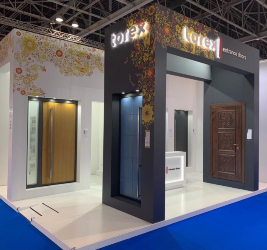 Выставочные двери