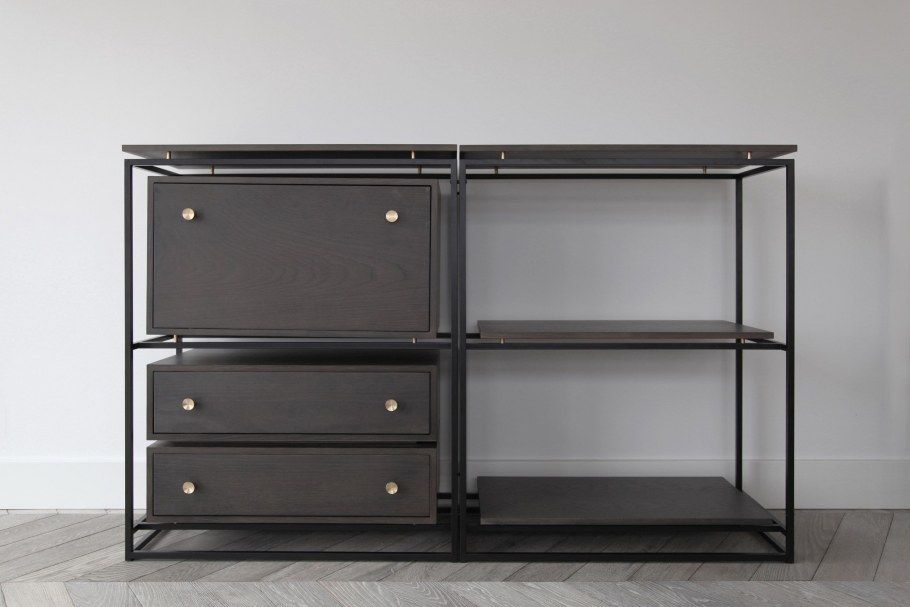 Комод на металлическом каркасе