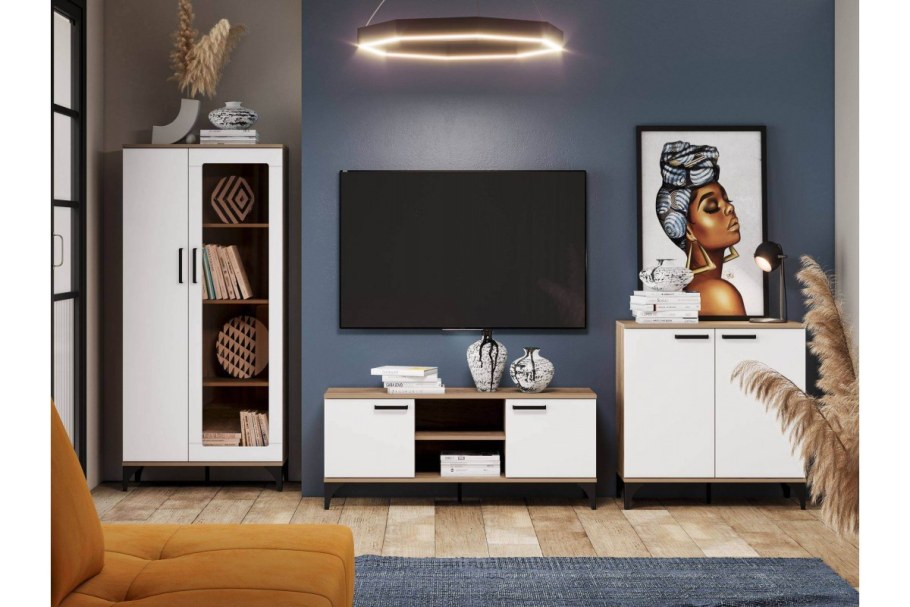 Гостиная много мебели иная