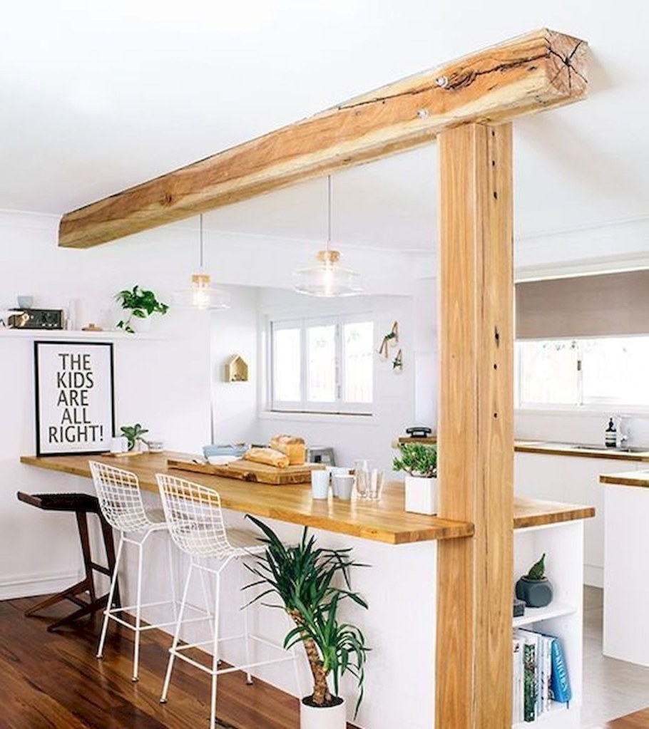 Деревянная барная стойка