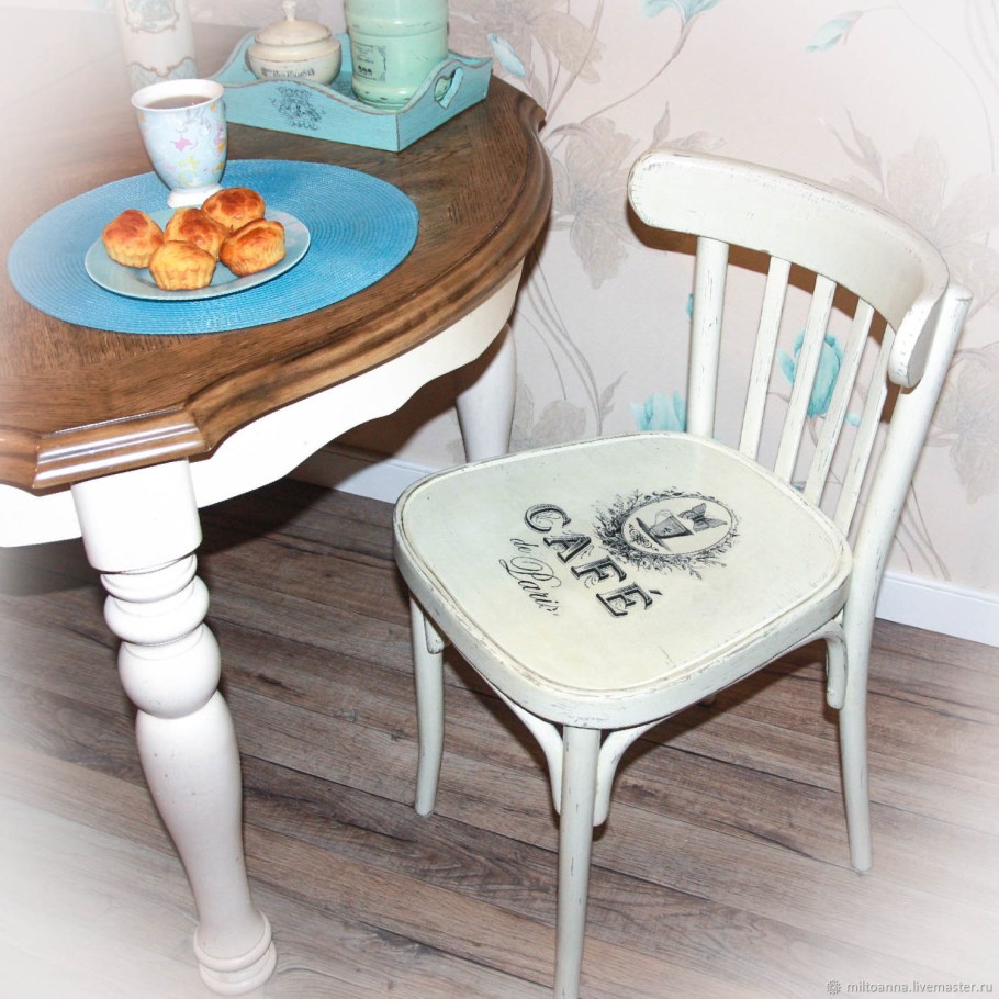 Декупаж детского стульчика