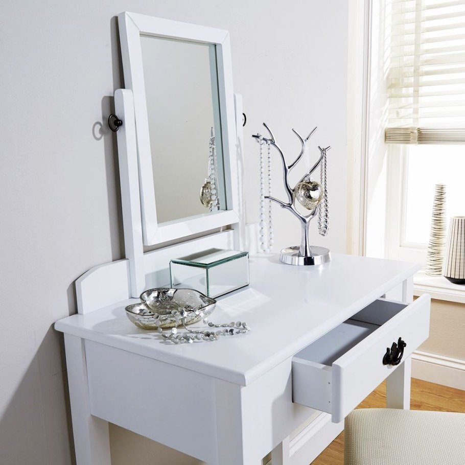 Трельяж в скандинавском стиле