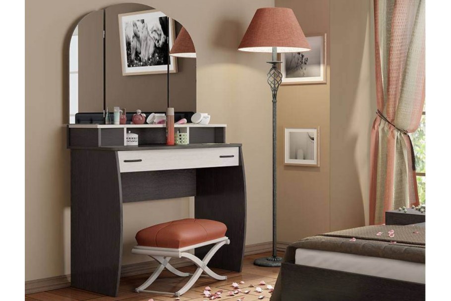 Стол туалетный София т3