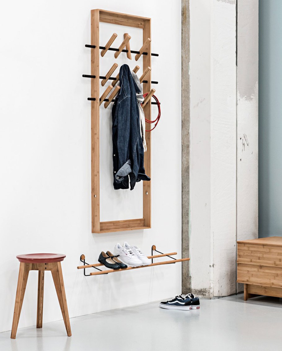 Стильная вешалка в прихожую