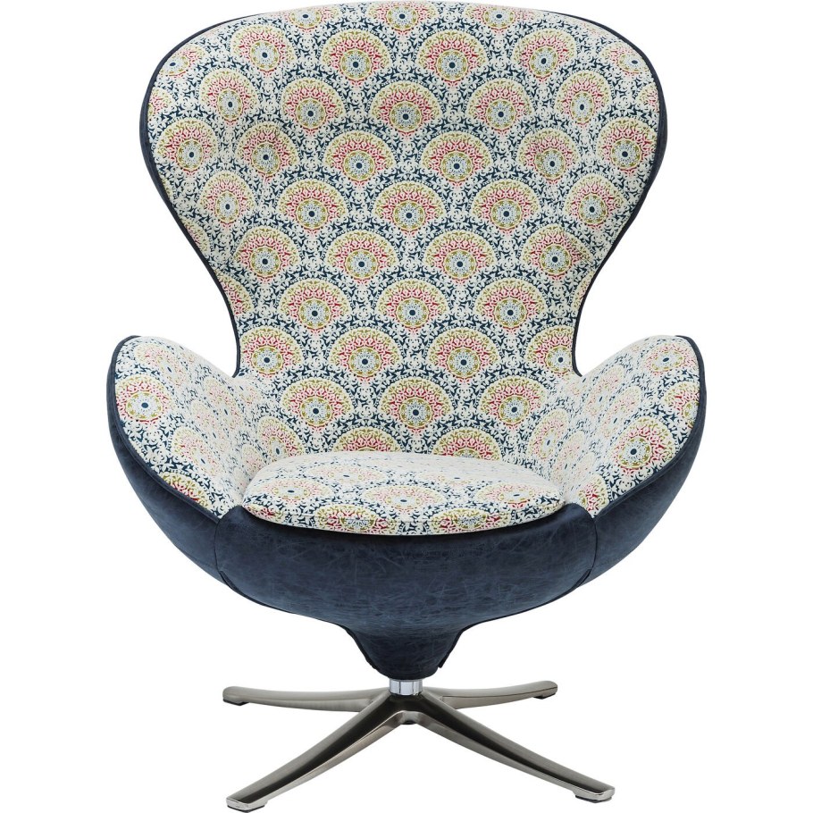 Кресло поворотное Lounge Chair