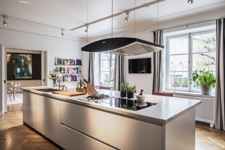 Остров на кухне