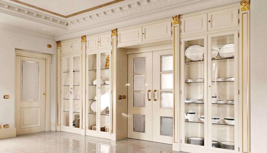 Двери классика со стеклом