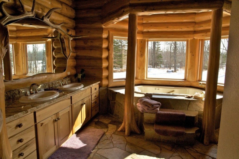 Ванная в деревянном срубе