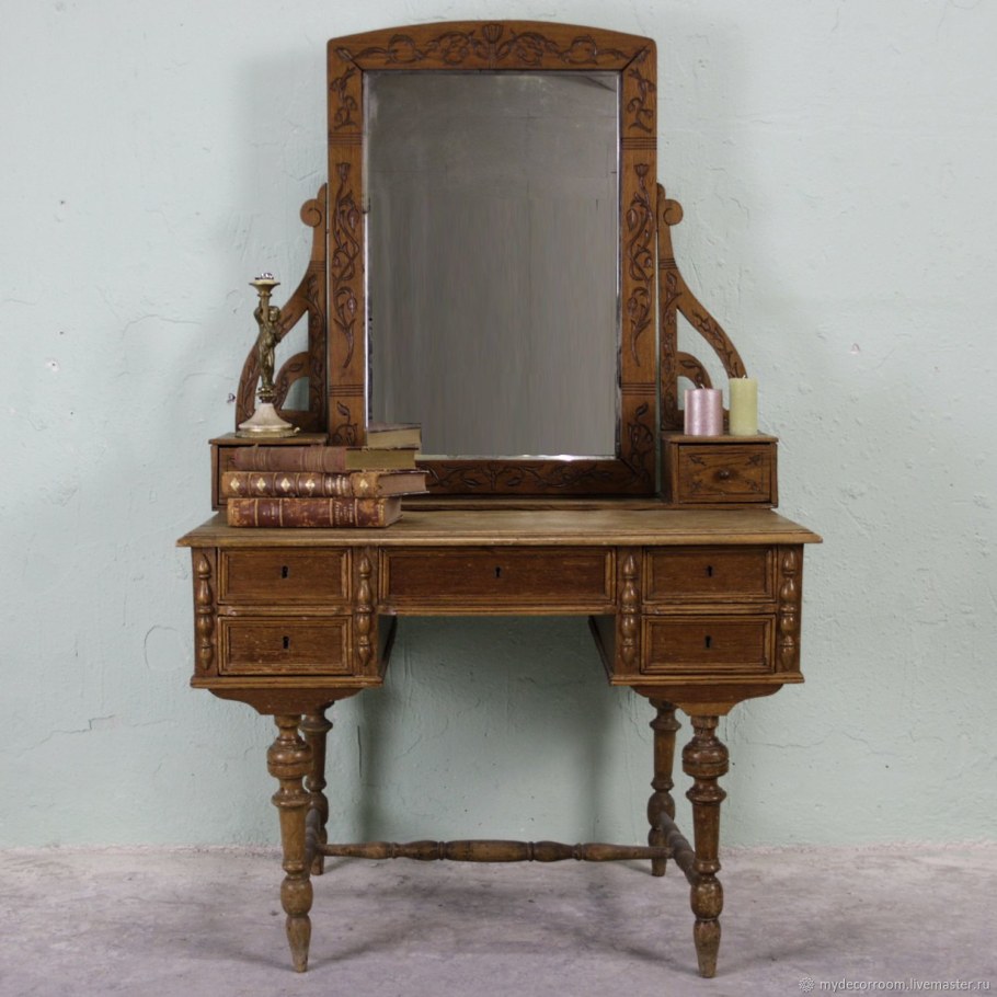 Будуарный столик 19 века