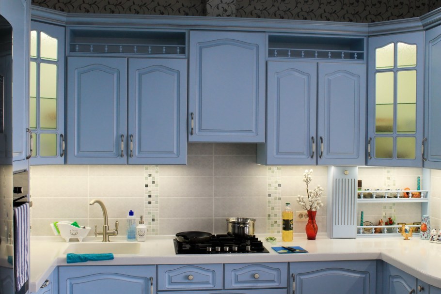 Кухня классика голубая