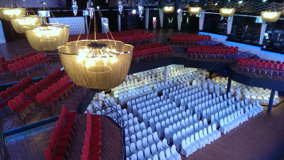 Концертный зал Известия Холл Москва