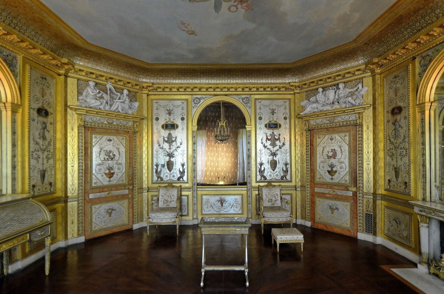 Ампир дворец Фонтенбло