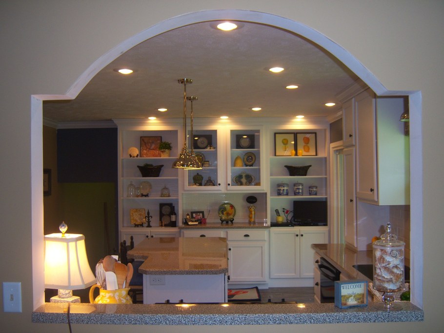 Арка на кухню из гипсокартона со столешницей