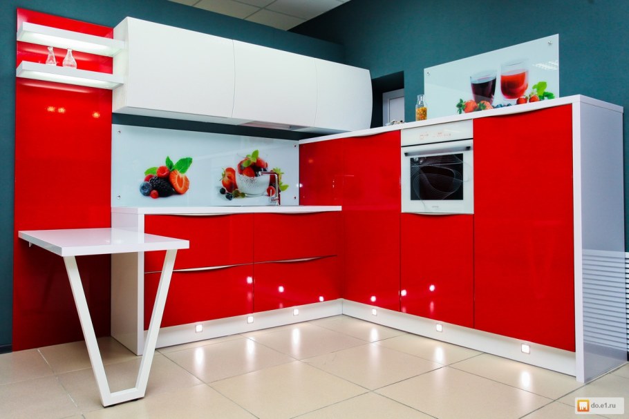 Кухонный гарнитуркраснвй
