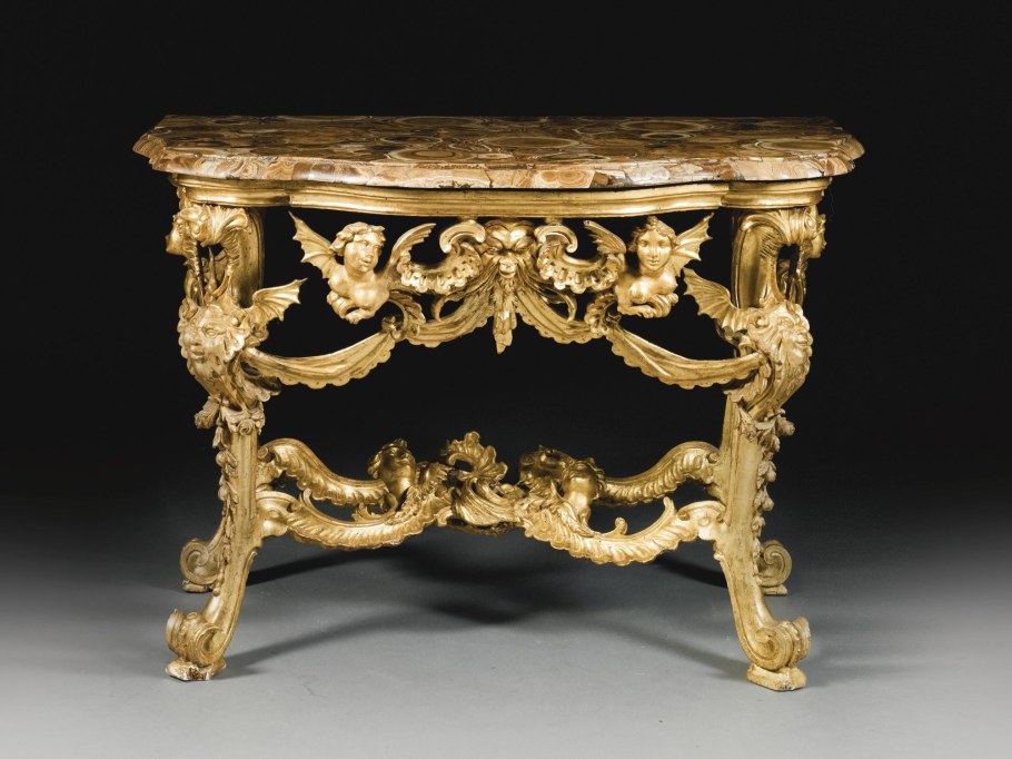 Стол эпохи Возрождения