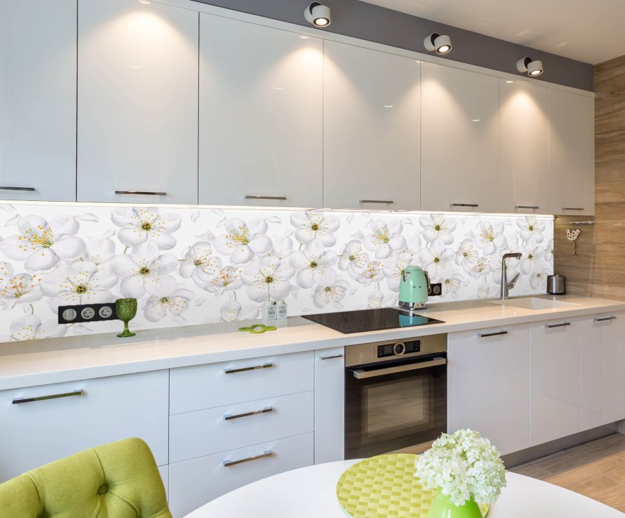 Кухонные фартуки яблоневые цветы