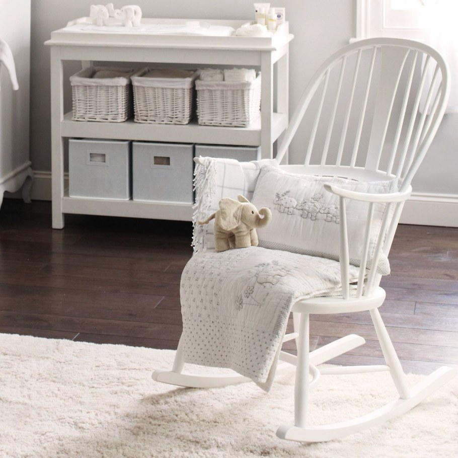 Винтажная мебель для новорожденных