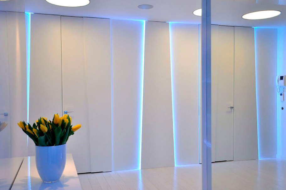 Вертикальная подсветка стен