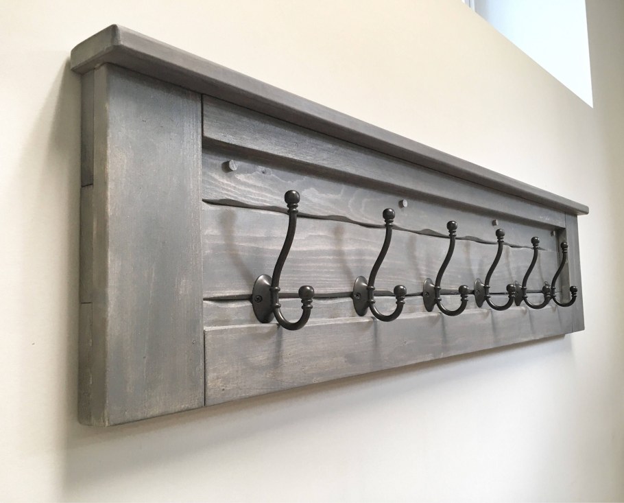 Mondex Cedric Rack with Hooks Gold