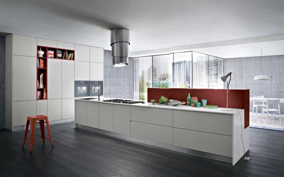 Кухня со стеклянными фасадами