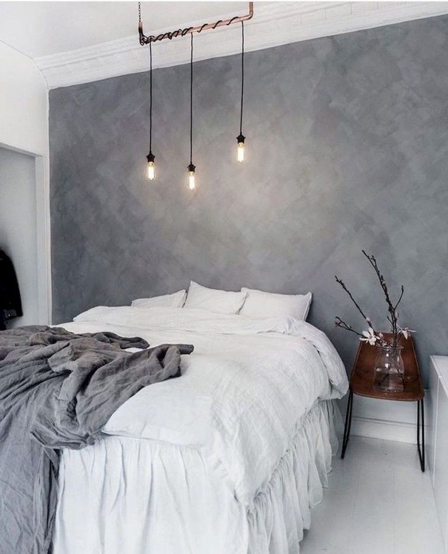 Фактурная штукатурка в спальне