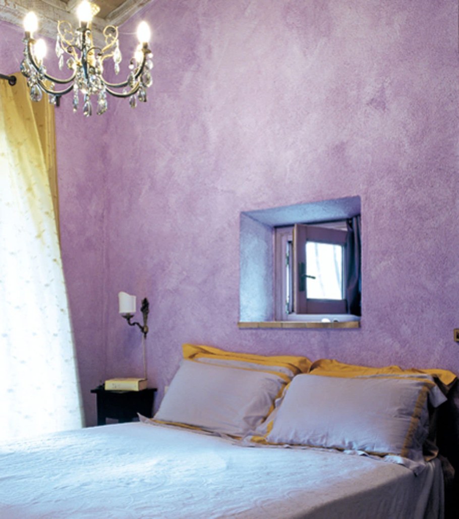 Венецианская штукатурка в спальне