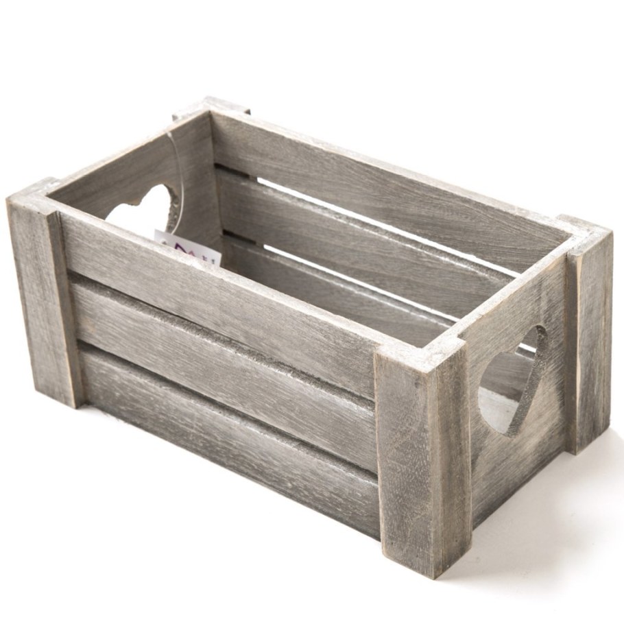 Серые деревянные коробки