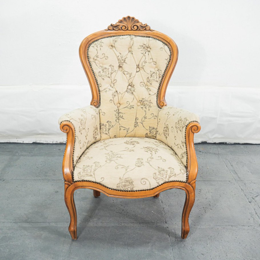 Стулья в стиле неорокко