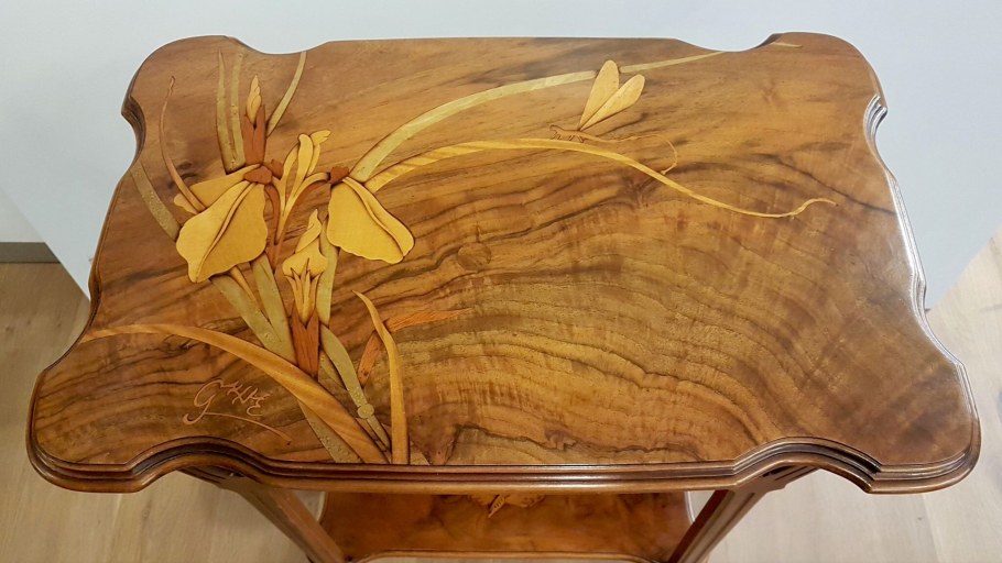 Маркетри Модерн