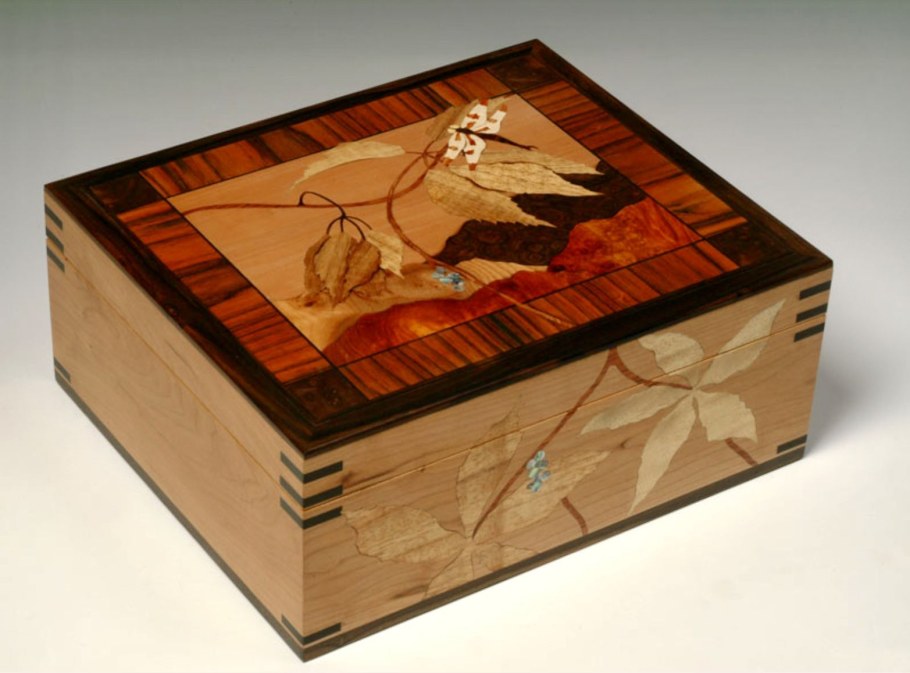 Шкатулка Маркетри