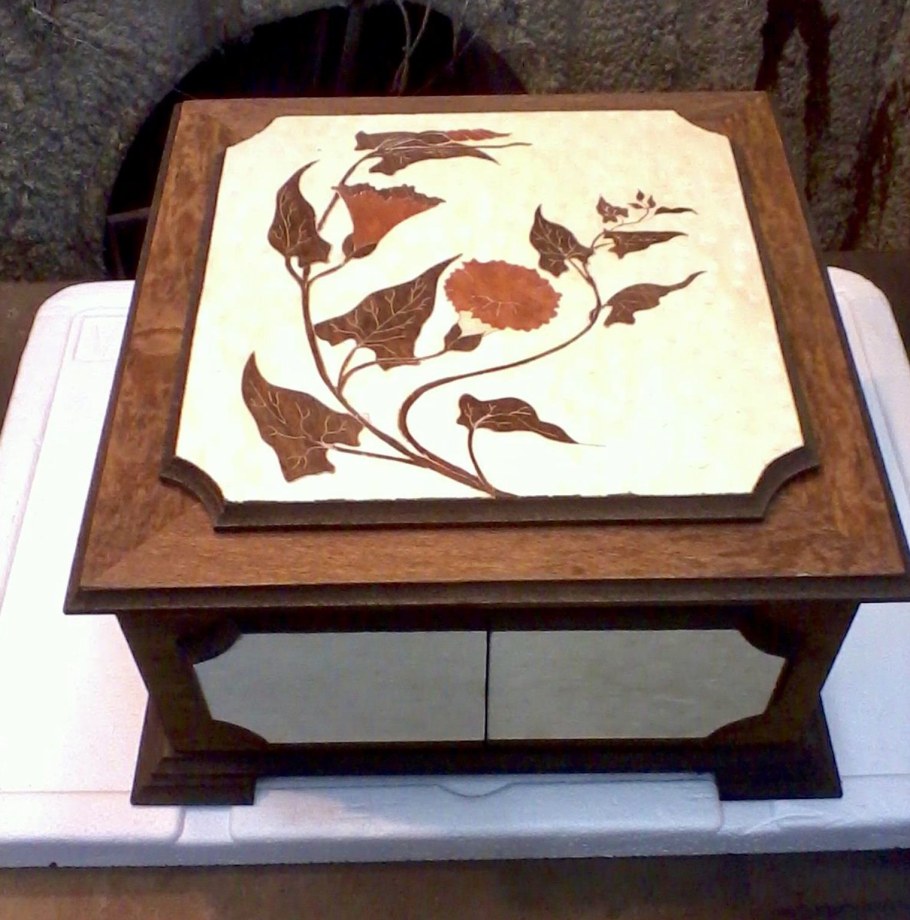 Салфетница в технике Маркетри