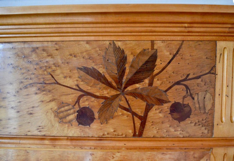 Маркетри из осенних листьев